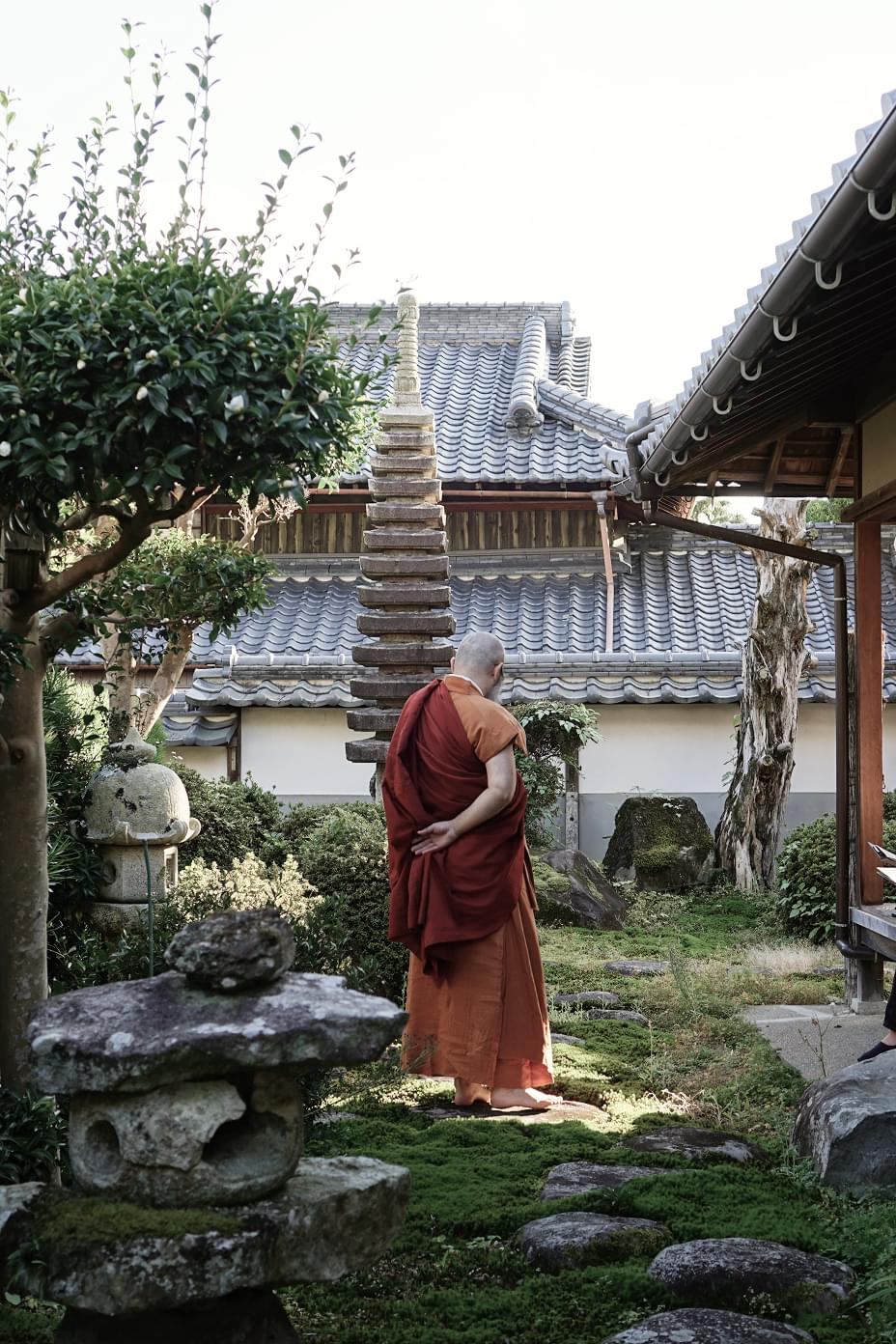 禅河院で思索する